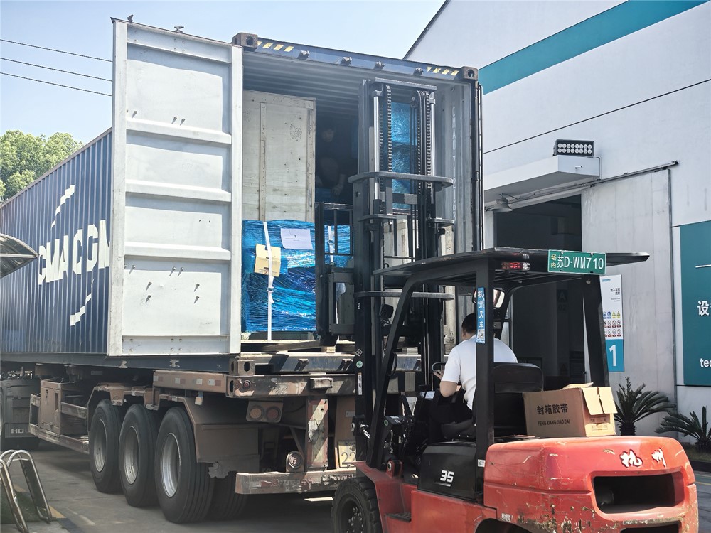 EXT90+90-26DS雙層共擠擠出機出貨 EXT90+90-26DS雙層共擠擠出機出貨